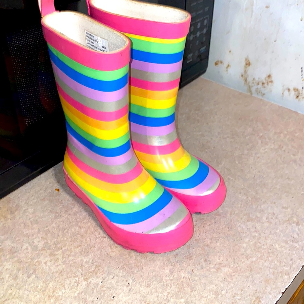 Kids rain boots